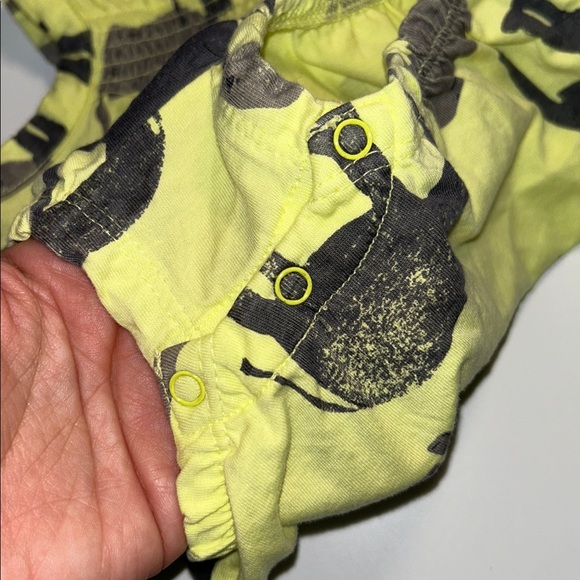 Tea Collection Baby Yellow Elephant Print Romper Size 0-3 Months - Picture 7 of 8